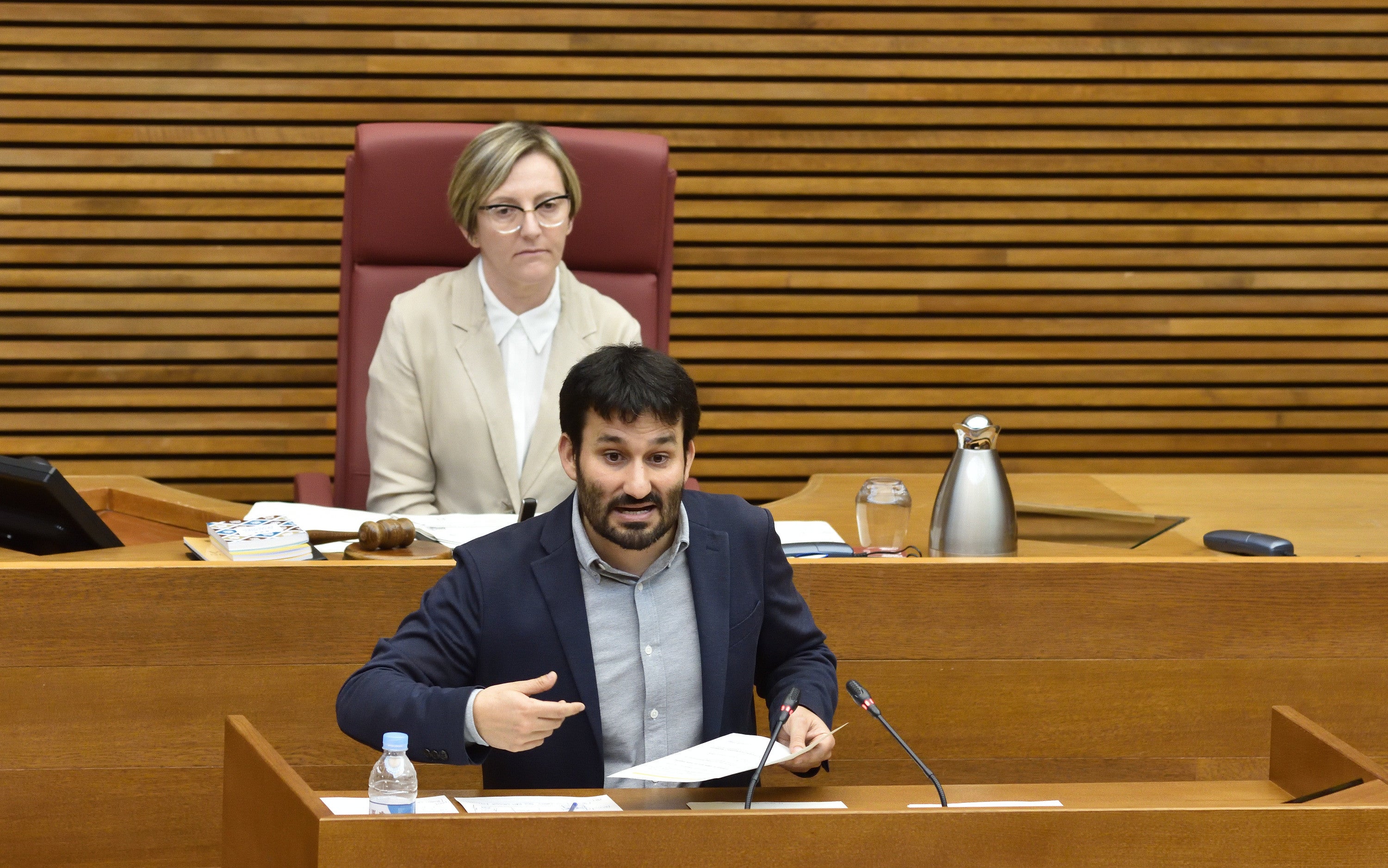 Compromís fuerza un acuerdo en les Corts para paralizar la MAT y el Magda Compromís fuerza un acuerdo en les Corts para paralizar la MAT y el Magda