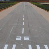 Pista del aeródromo "Manuel Sánchez" de Valdepeñas Pista del aeródromo "Manuel Sánchez" de Valdepeñas