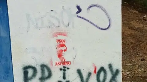 Pintadas en el puente de los Frailes Pintadas en el puente de los Frailes