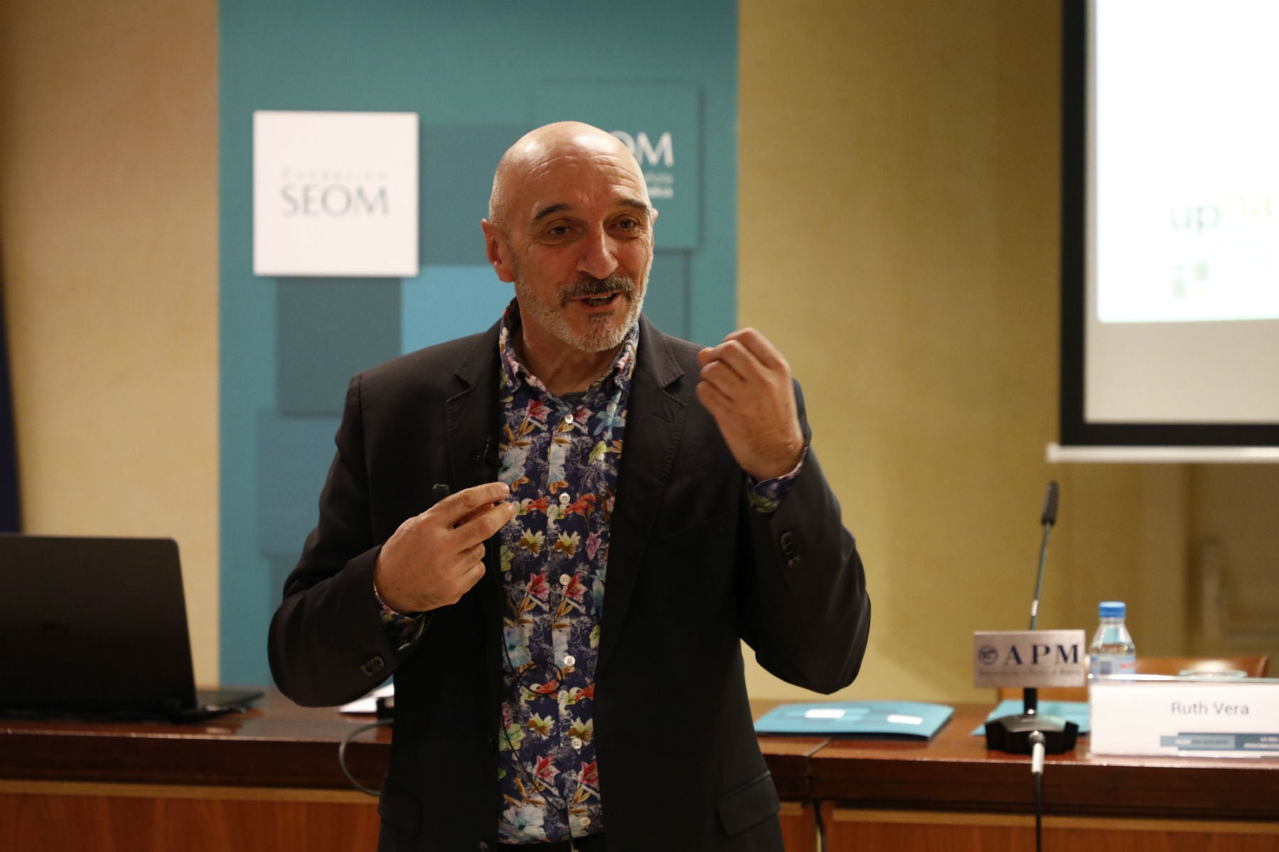 Humberto Bustince: “Navarra está preparada para pasar de fase, pero retrocederemos si no somos conscientes de la facilidad del contagio” Humberto Bustince: “Navarra está preparada para pasar de fase, pero retrocederemos si no somos conscientes de la facilidad del contagio”