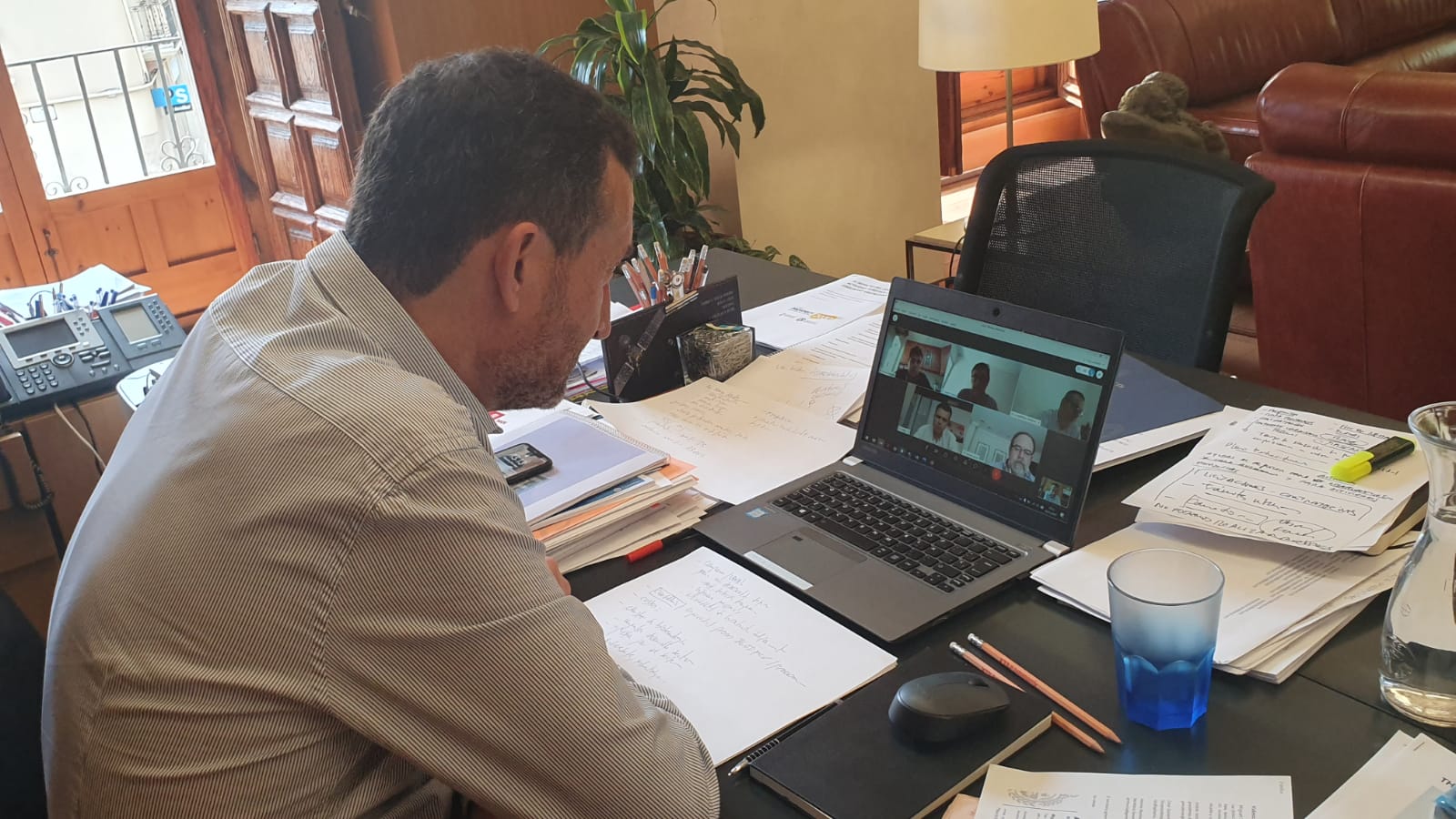 El Ayuntamiento de Elche y las empresas biotecnológicas proyectan un clúster del sector en la ciudad El Ayuntamiento de Elche y las empresas biotecnológicas proyectan un clúster del sector en la ciudad