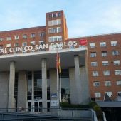 Fachada del Hospital Clínico San Carlos, en la Comunidad de Madrid