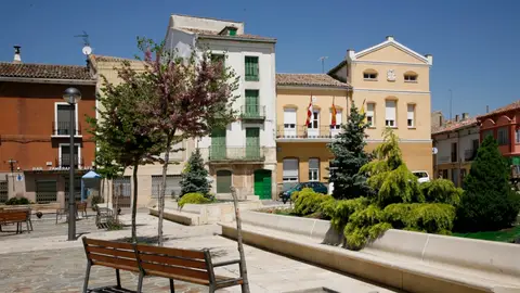 "No reanudaremos la instalación de mercadillos para apoyar a las tiendas locales que nos han abastecido durante el confinamiento" Coronavirus