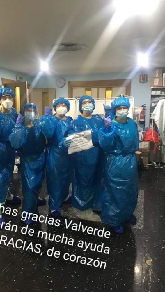 Las batas han llegado a centros sanitarios de Cuenca y Albacete