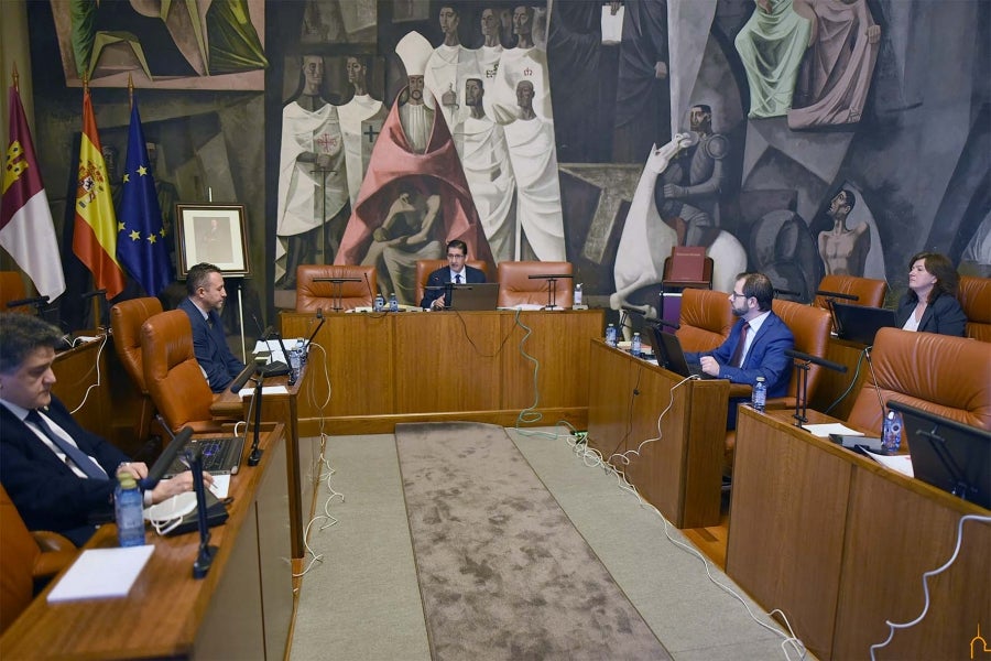 Consenso y acuerdo en la primera reunión de la Comisión para la Recuperación Socioeconómica de Ciudad Real Consenso y acuerdo en la primera reunión de la Comisión para la Recuperación Socioeconómica de Ciudad Real