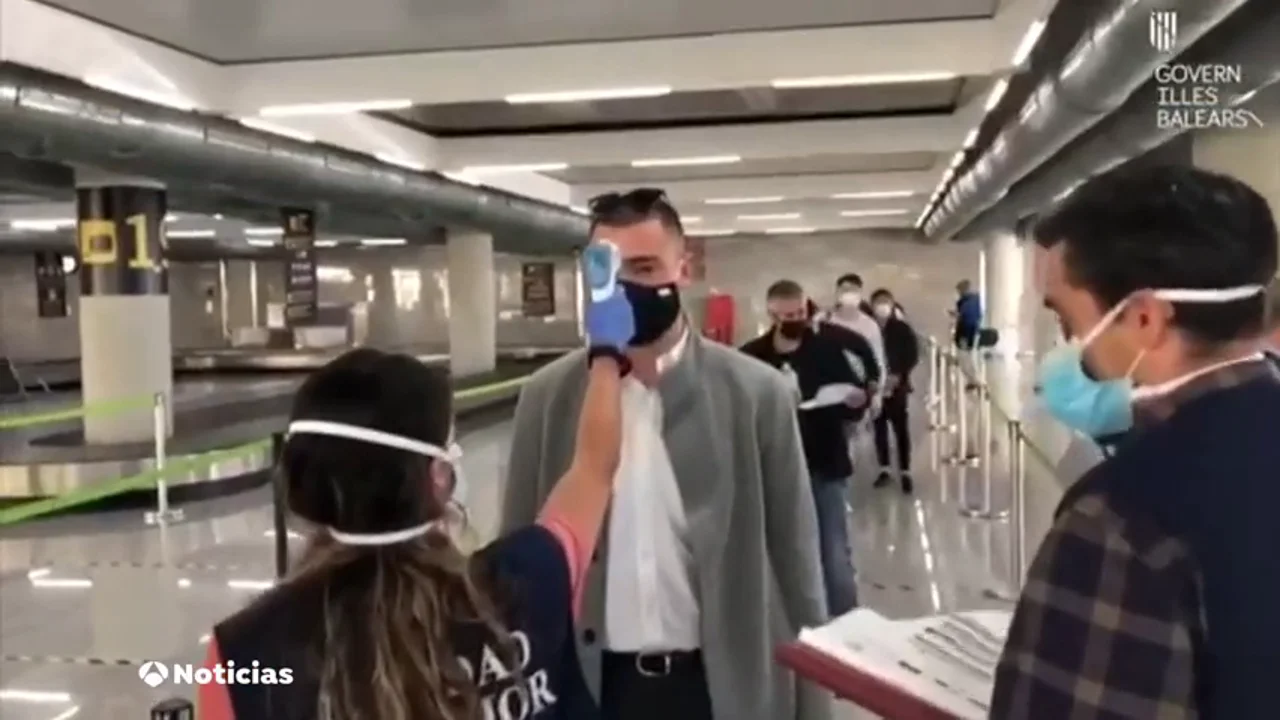 Controles de temperatura a los pasajeros en Baleares