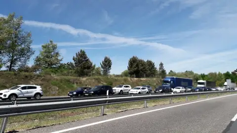 Atascos en la A-52 por las obras del nuevo enlace del polígona Atascos en la A-52 por las obras del nuevo enlace del polígona