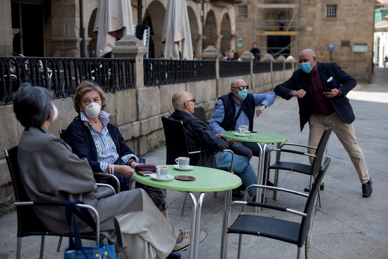 Coronavirus en España: quién cambia de fase hoy, casos totales y muertos y noticias del 15 de mayo Coronavirus en España: quién cambia de fase hoy, casos totales y muertos y noticias del 15 de mayo