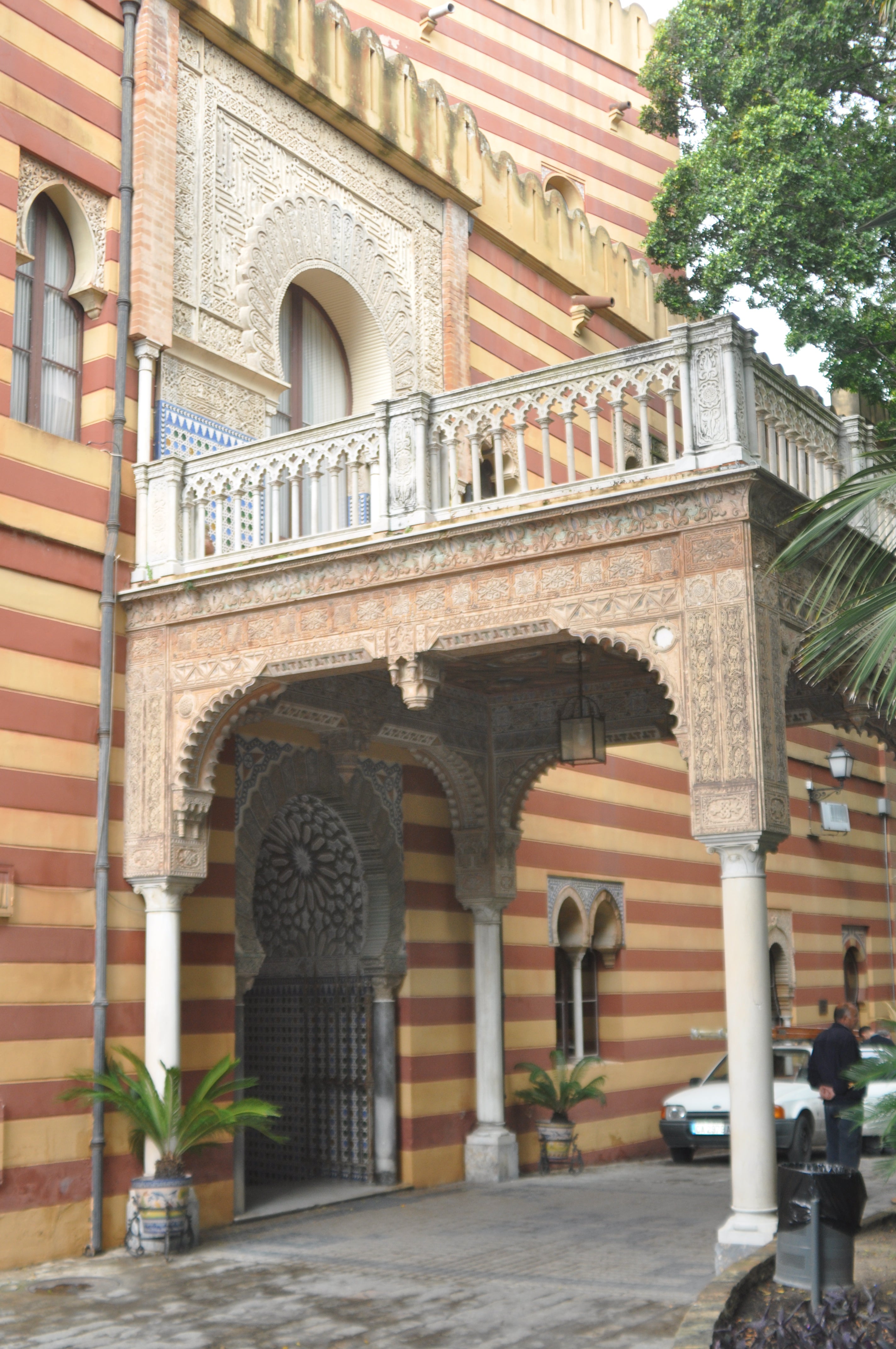 El PSOE de Víctor Mora lanza un ultimátum a IU: o gobierno bienal, o "votaremos a nuestro candidato en la investidura" El PSOE de Víctor Mora lanza un ultimátum a IU: o gobierno bienal, o "votaremos a nuestro candidato en la investidura"