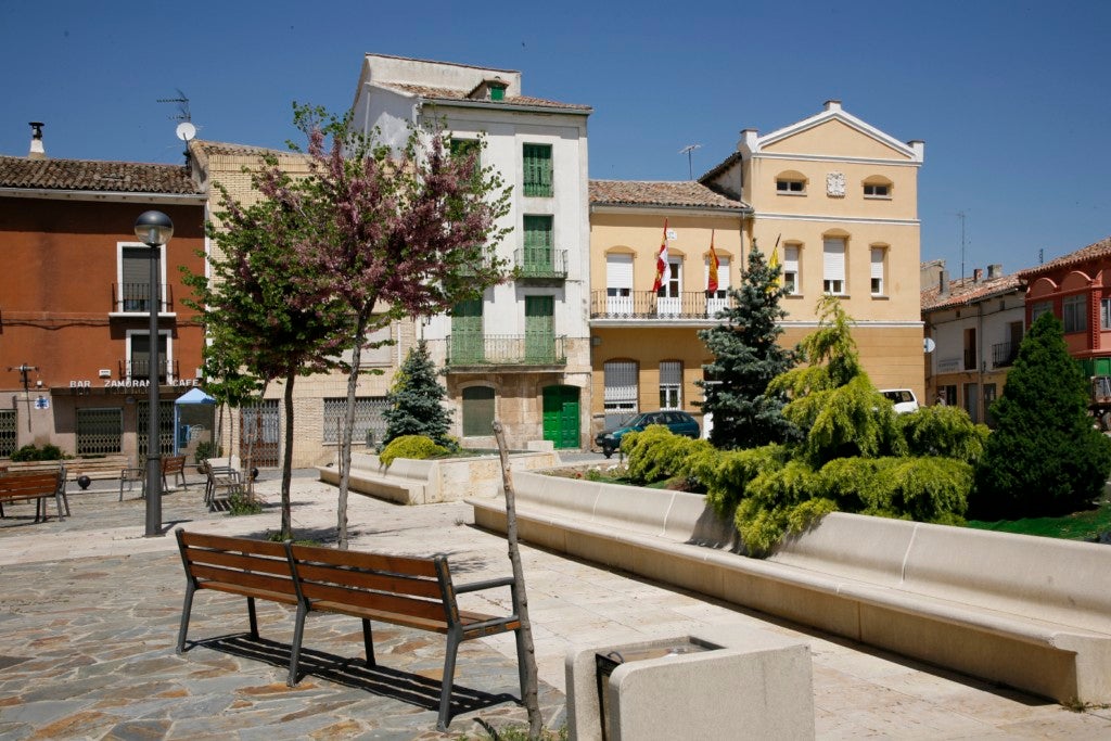 Jorge Martínez: "Los vecinos se han tomado los primeros cafés en la hostelería tras el periodo de confinamiento" Jorge Martínez: "Los vecinos se han tomado los primeros cafés en la hostelería tras el periodo de confinamiento"