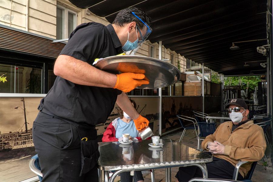 Cantabria podría publicar el viernes nuevas medidas que afectarán al interior de la hostelería Cantabria podría publicar el viernes nuevas medidas que afectarán al interior de la hostelería