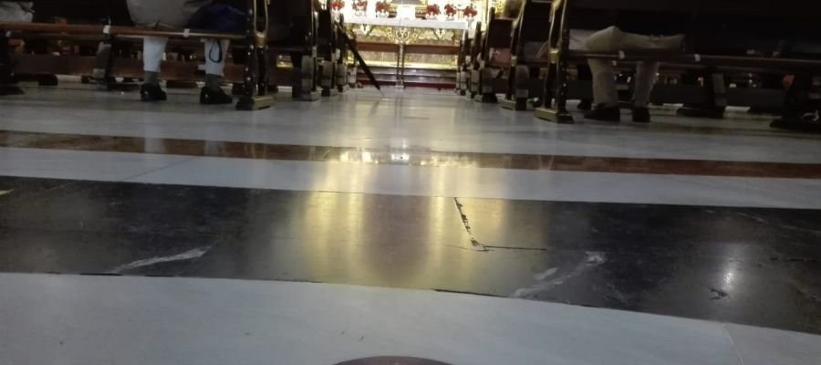 Imagen del interior de la Basílica del Gran Poder Imagen del interior de la Basílica del Gran Poder
