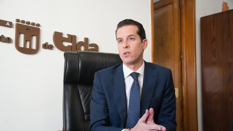 El alcalde de Elda, Rub&eacute;n Alfaro.