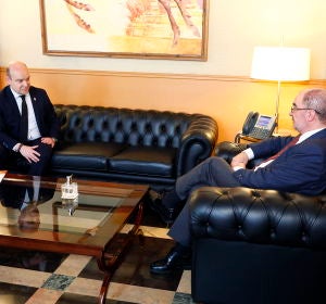 Javier Lambán y Santiago Morón, reunidos en el Pignatelli Javier Lambán y Santiago Morón, reunidos en el Pignatelli