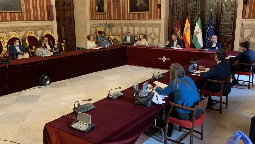 Imagen de archivo de la comisión de reactivación de la ciudad de Sevilla