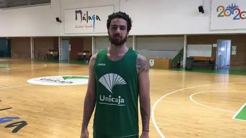 Francis Alonso entrenando con el Unicaja de Baloncesto. Baloncesto