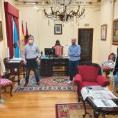 Entrega de libros por parte do Concello