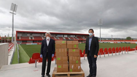 Llegan las 20.000 mascarillas al Wanda Alcal&aacute;