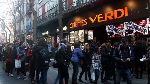 Fachada de los Cines Verdi, en el Barrio de Gracia de Barcelona