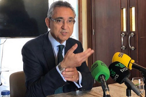Gallego: "La cuarentena para viajeros es inviable y roza la estupidez" Gallego: "La cuarentena para viajeros es inviable y roza la estupidez"