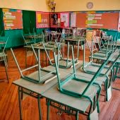 Imagen de un aula vacía en un colegio público de Madrid