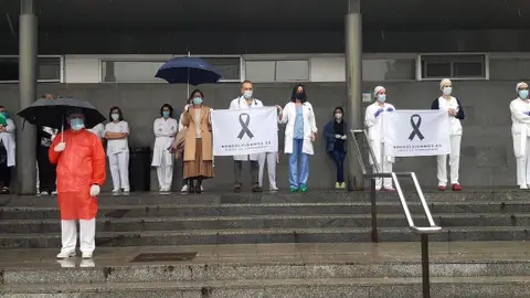 Concentración a las puertas del Hospital de Cuenca Concentración a las puertas del Hospital de Cuenca