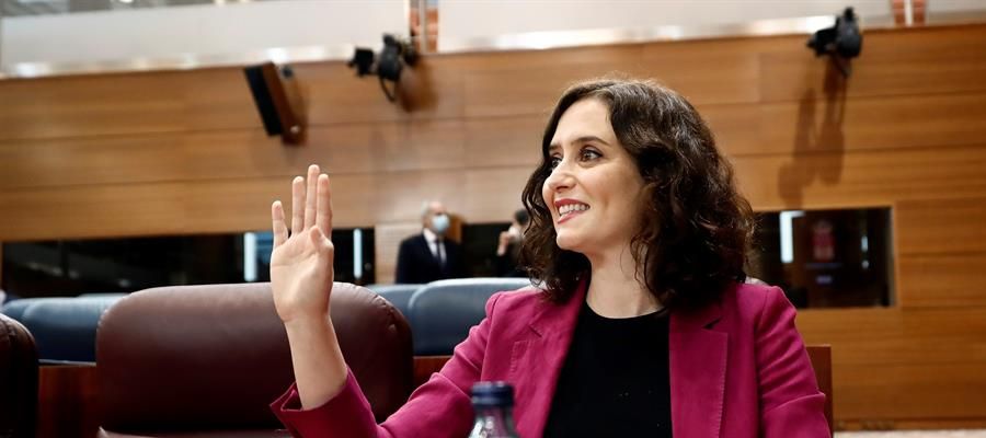 La presidenta regional, Isabel Díaz Ayuso, durante la sesión de control al ejecutivo regionall. La presidenta regional, Isabel Díaz Ayuso, durante la sesión de control al ejecutivo regionall.