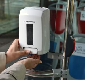 Zaragoza es pionera en la instalación de gel hidroalcohólico en autobuses y tranvía Zaragoza es pionera en la instalación de gel hidroalcohólico en autobuses y tranvía