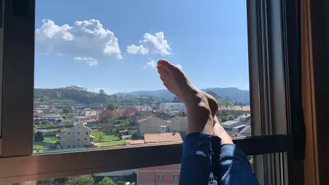 Carmen Quinteiro y su ventana de confinamiento Viernes de Cuento