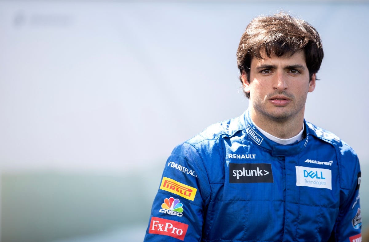 Juanjo Lacalle, padrino de Carlos Sainz: "Estoy convencido de que le veremos como campeón del mundo en Ferrari" episode artwork