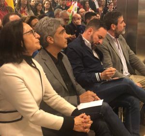 Santiago Abascal e Iván Vélez en un acto de precampaña en la capital conquense Santiago Abascal e Iván Vélez en un acto de precampaña en la capital conquense