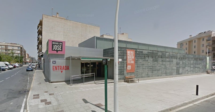 El PP de Elche reclama de nuevo la bonificación del IBI para los placeros del Mercado de San José El PP de Elche reclama de nuevo la bonificación del IBI para los placeros del Mercado de San José