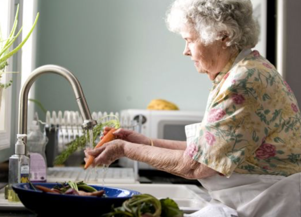 El PSOE pide que el ayuntamiento no olvide a los mayores El PSOE pide que el ayuntamiento no olvide a los mayores