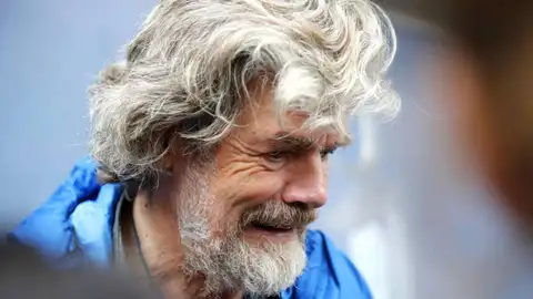 Messner, el primer alpinista que subió al Everest sin oxígeno Messner, el primer alpinista que subió al Everest sin oxígeno