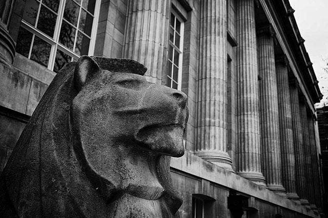 Ecos del Pasado: Fenómenos Extraños en el Museo Británico Ecos del Pasado: Fenómenos Extraños en el Museo Británico