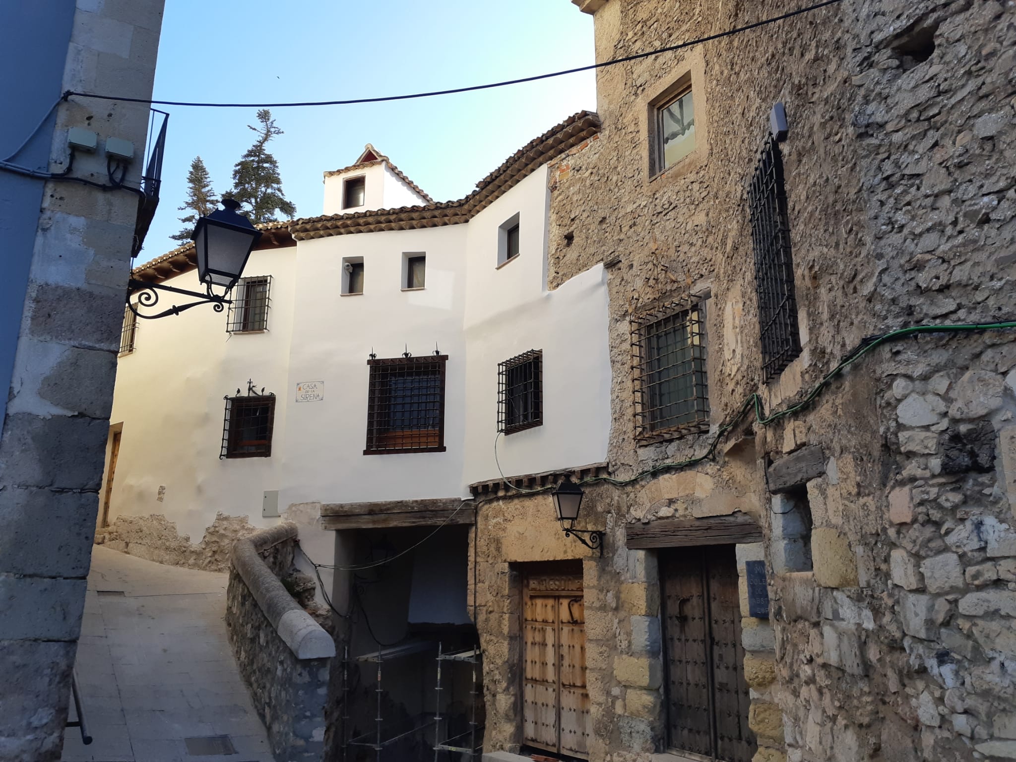 Las obras del restaurante Casas Colgadas, al 6 por ciento de terminar, siguen su curso Las obras del restaurante Casas Colgadas, al 6 por ciento de terminar, siguen su curso