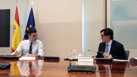 -El presidente del gobierno Pedro Sánchez y el ministro de Sanidad, Salvador Illa. -El presidente del gobierno Pedro Sánchez y el ministro de Sanidad, Salvador Illa.