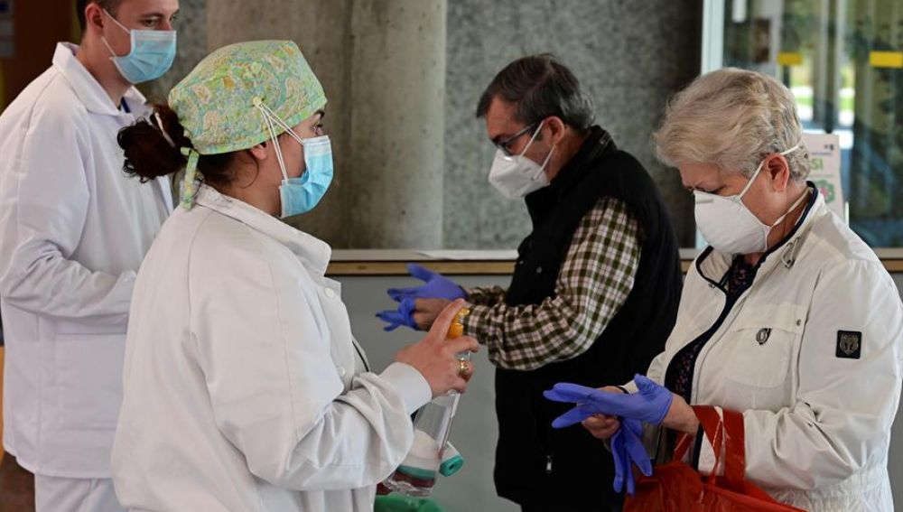  Repunte de muertes y nuevos casos de coronavirus en España: 95 fallecidos y 416 positivos