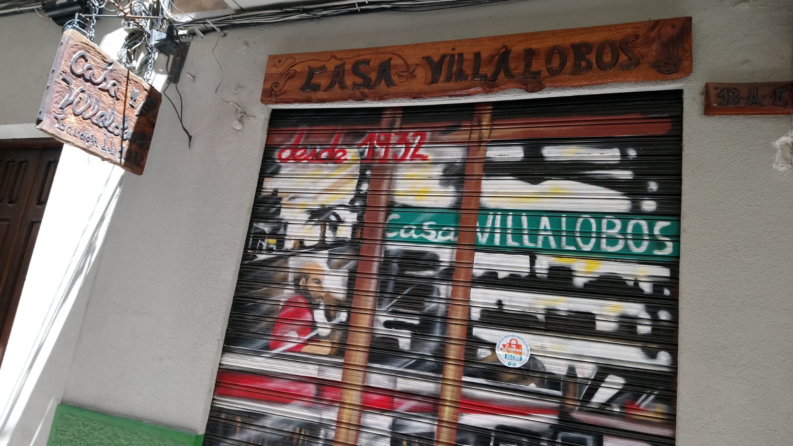 La crisis del coronavirus adelanta el cierre del histórico Bar Casa Villalobos de Elche La crisis del coronavirus adelanta el cierre del histórico Bar Casa Villalobos de Elche