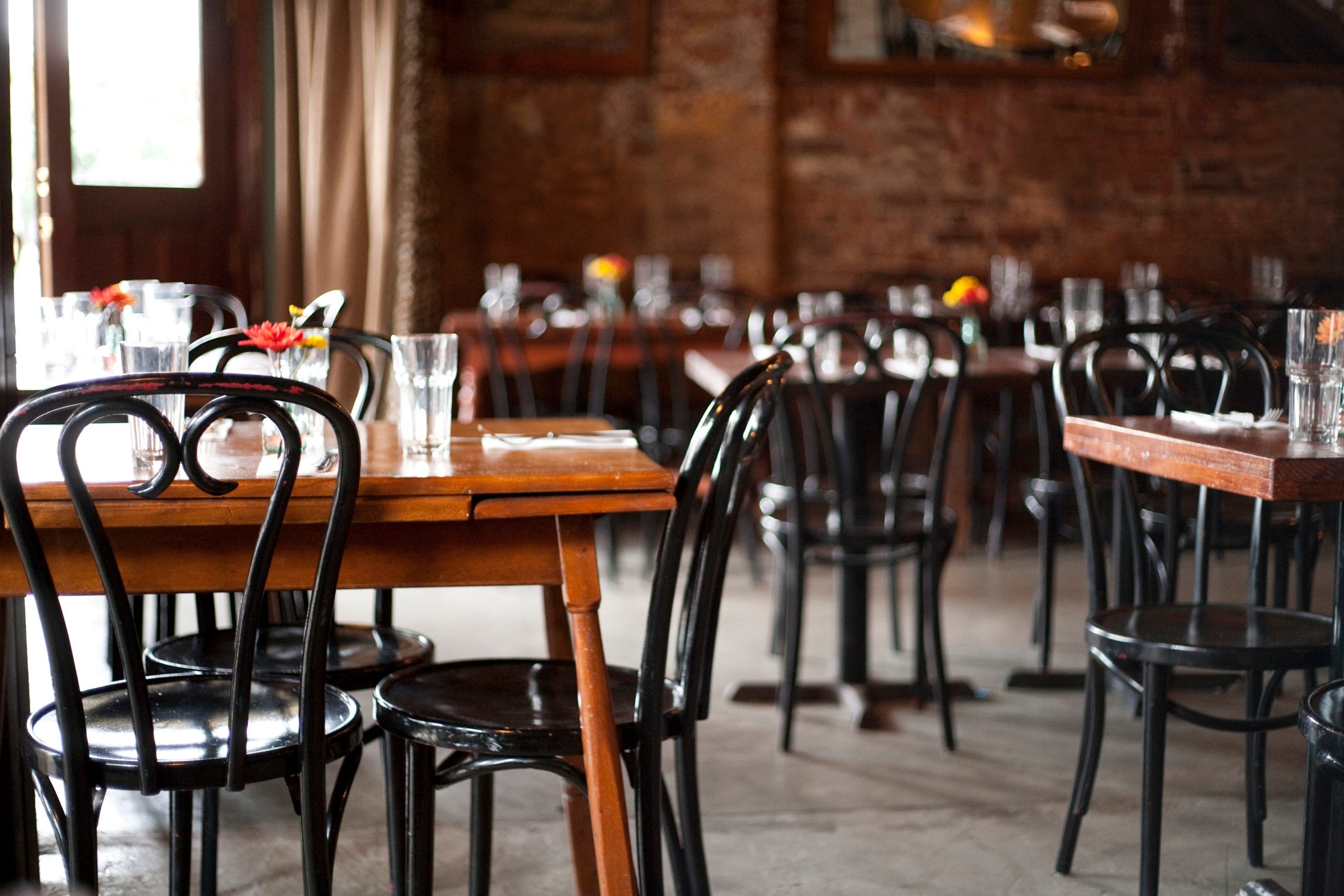 Cantabria limitará el cierre de todos los locales de hostelería a las 2 de la madrugada Cantabria limitará el cierre de todos los locales de hostelería a las 2 de la madrugada