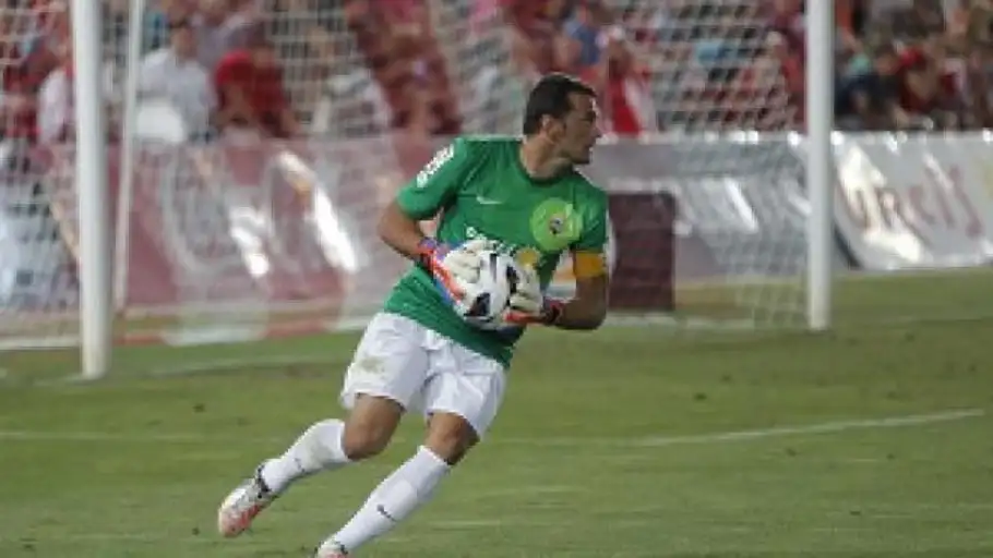 Esteban durante un partido de la UD Almería onda cero almeria