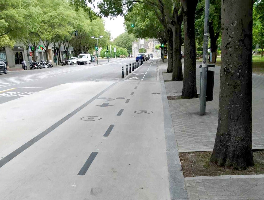 Completado el carril bici de la calle Navas de Tolosa en Pamplona Completado el carril bici de la calle Navas de Tolosa en Pamplona