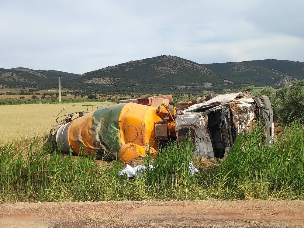 Fallece el conductor de una hormigonera en un accidente en Villanueva de la Fuente Fallece el conductor de una hormigonera en un accidente en Villanueva de la Fuente