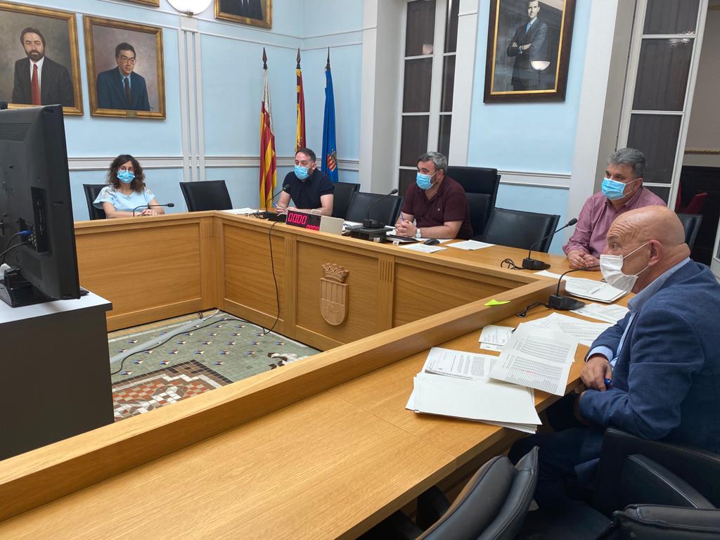 Crevillent destina más de 6000 euros a becas para estudiantes universitarios en programas de intercambio internacional Crevillent destina más de 6000 euros a becas para estudiantes universitarios en programas de intercambio internacional