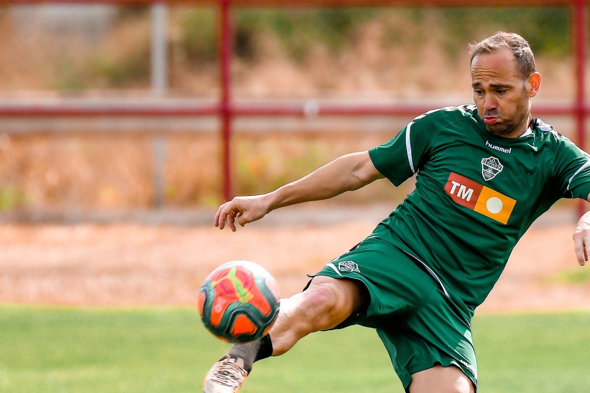El Elche inicia la cuenta atrás para el regreso a la competición El Elche inicia la cuenta atrás para el regreso a la competición