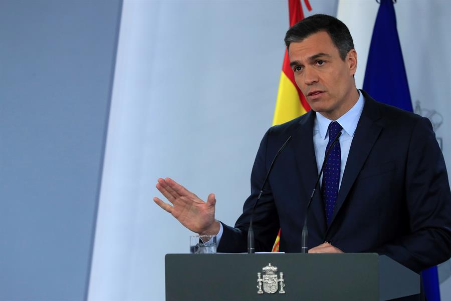 El CIS de Tezanos mantiene en cabeza al PSOE con once puntos de diferencia del PP pese a la crisis del Covid-19 El CIS de Tezanos mantiene en cabeza al PSOE con once puntos de diferencia del PP pese a la crisis del Covid-19