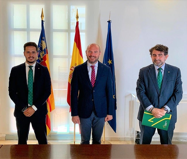 Eurocaja Rural rubrica una operación de más de 11 millones de euros con la Diputación de Valencia Eurocaja Rural rubrica una operación de más de 11 millones de euros con la Diputación de Valencia