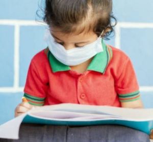 El Ministerio de Educación insiste en la necesidad de mantener una distancia de metro y medio El Ministerio de Educación insiste en la necesidad de mantener una distancia de metro y medio