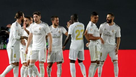 Los jugadores del Real Madrid celebran un gol