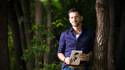La obra, descrita por el autor Juan Carlos Prieto como &ldquo;antolog&iacute;a de sus antojos&rdquo;, regala otro significado para los temas de la vida de una forma amena y de f&aacute;cil lectura con variedad de tonos y donde &eacute;l mismo se muestra sin ning&uacute;n reparo.
